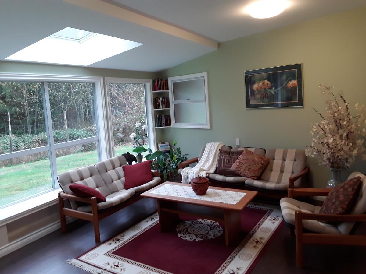 Cedar Acres Vacation Rental Fanny Bay Экстерьер фото